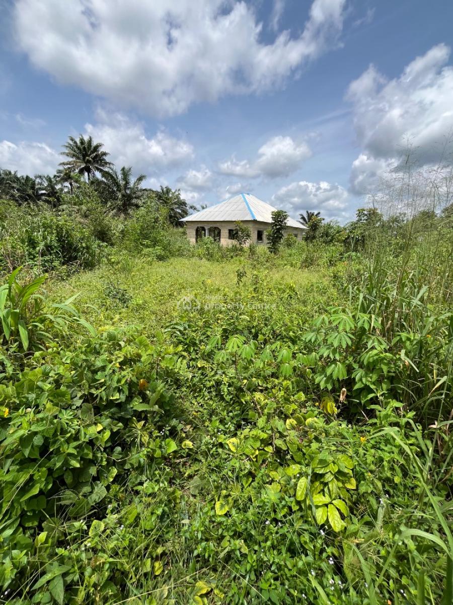 a Parcel of Land, Mbierebe, Uyo, Akwa Ibom, Mixed-use Land for Sale