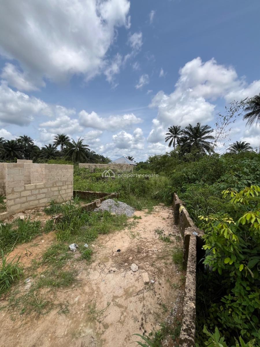 a Parcel of Land, Mbierebe, Uyo, Akwa Ibom, Mixed-use Land for Sale