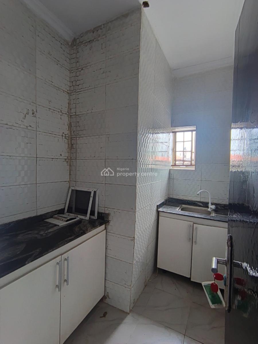 a 2 Bedroom Flat, By Newroad, Igbeofon, Lekki, Lagos, Flat / Apartment for Rent