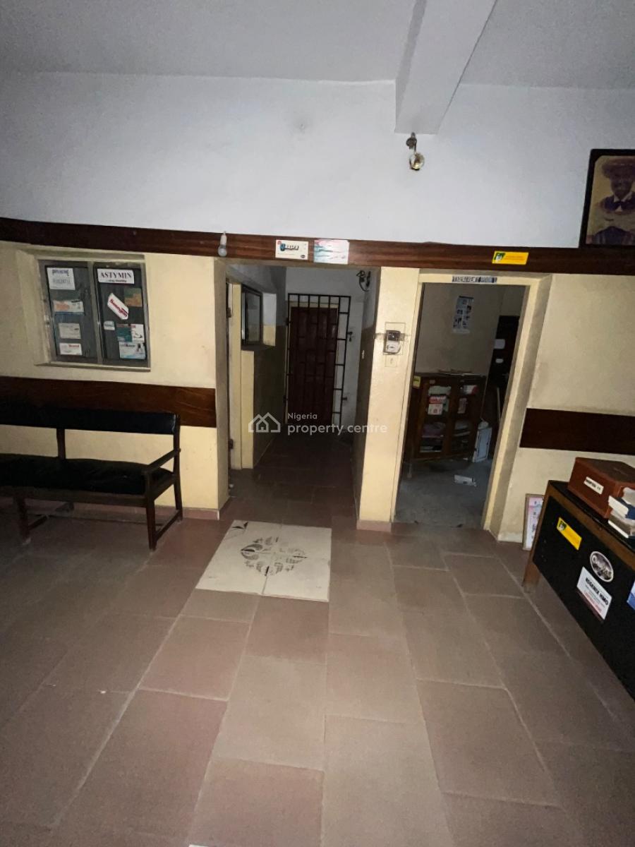 a Standard and Spacious Multipurpose Building, Nkemba Street, Uyo, Akwa Ibom, Plaza / Complex / Mall for Sale