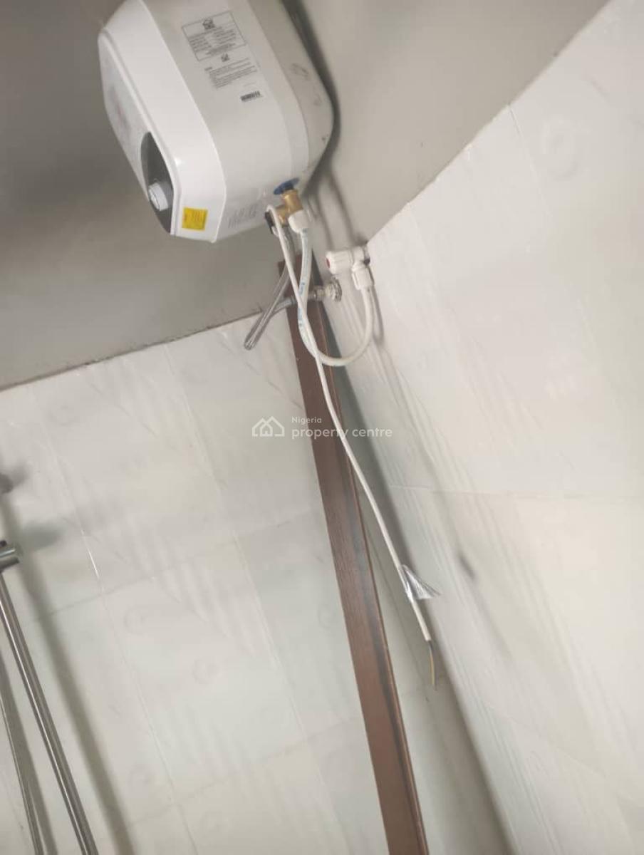 Luxury Room and Parlor Self Contained, Agunfoye Estate, Igbogbo, Ikorodu, Lagos, House for Rent