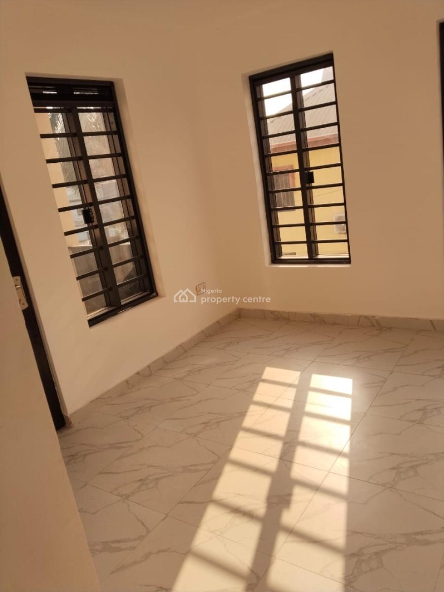 4 Bedroom Duplex, in a Gated Estate Chevron Drive, Lekki Phase 2, Lekki, Lagos, Detached Duplex for Sale