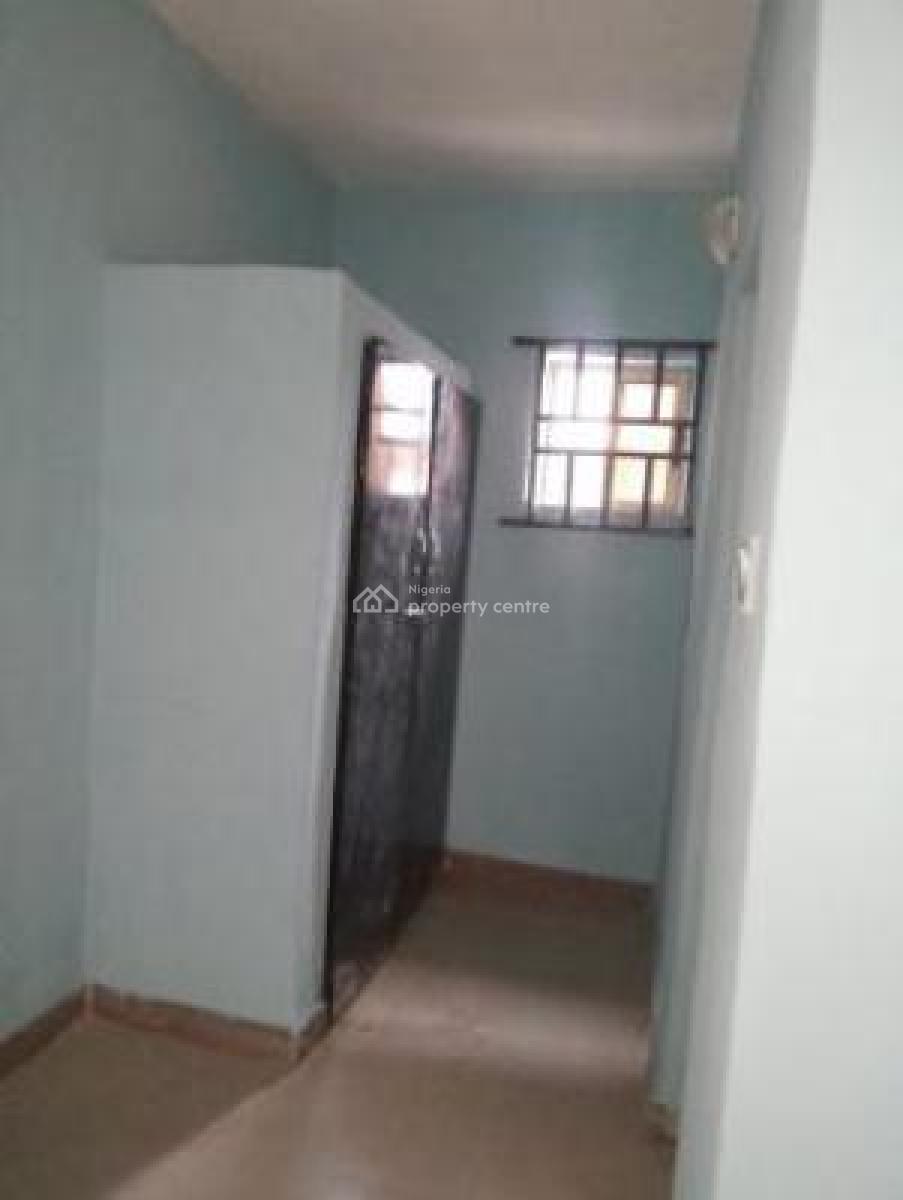 Block of 4 Flats, Off Bolaji Amugbo, Off Pedro,, Palmgrove, Shomolu, Lagos, Block of Flats for Sale