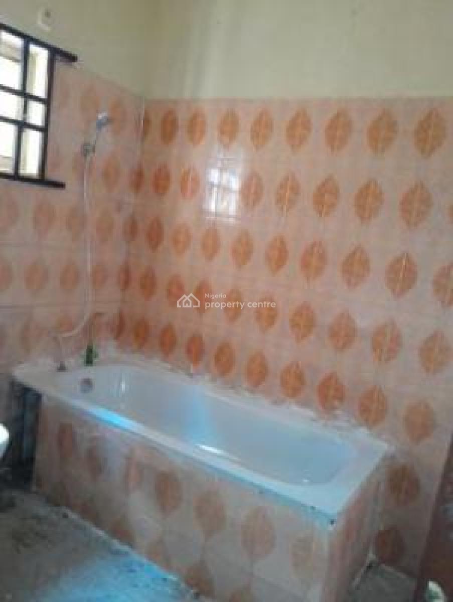Block of 4 Flats, Off Bolaji Amugbo, Off Pedro,, Palmgrove, Shomolu, Lagos, Block of Flats for Sale