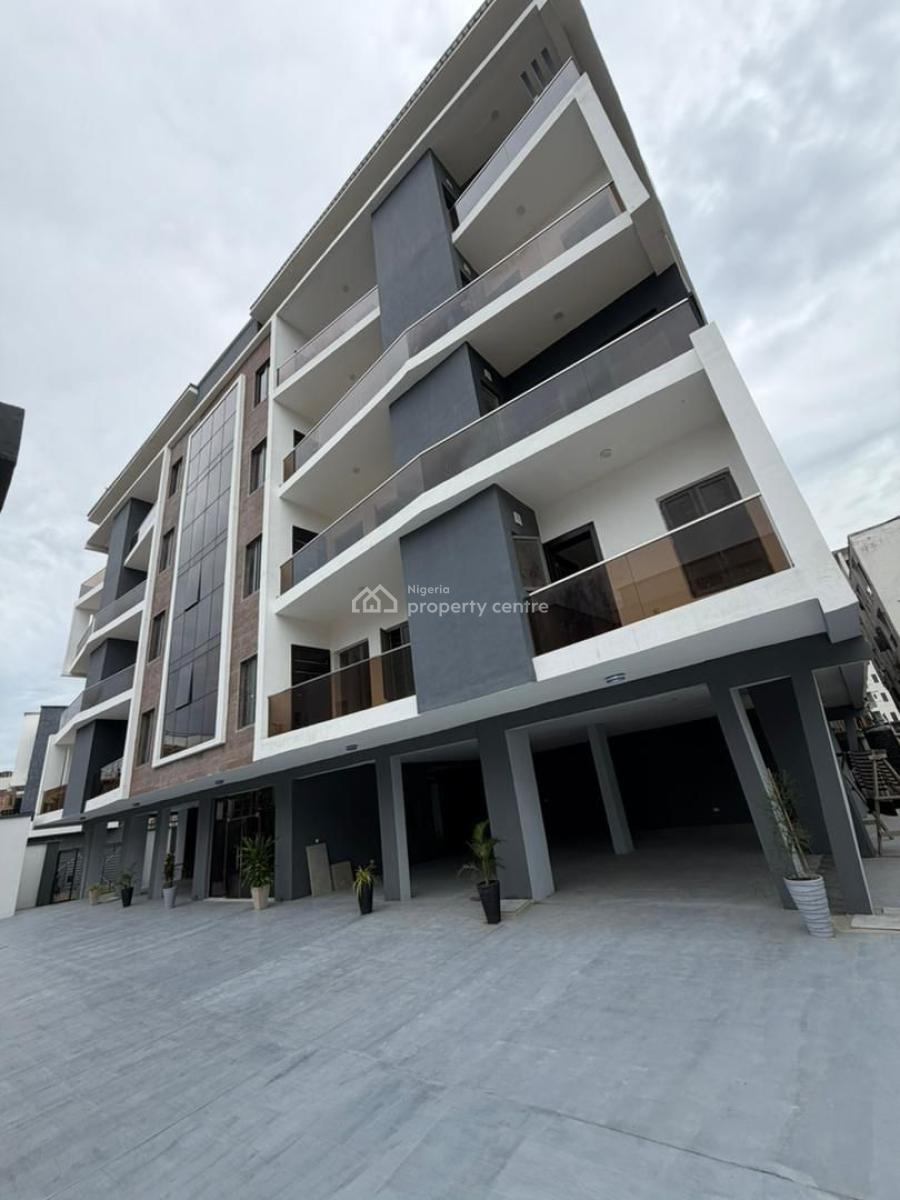 Spacious 4 Bedroom Apartment with Bq, Off Freedomway, Lekki, Lagos, Flat / Apartment for Sale