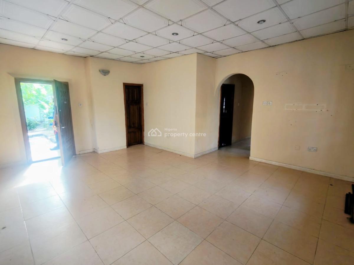 a Spacious Mini Flat, Lekki Phase 1, Lekki, Lagos, Mini Flat (room and Parlour) for Rent