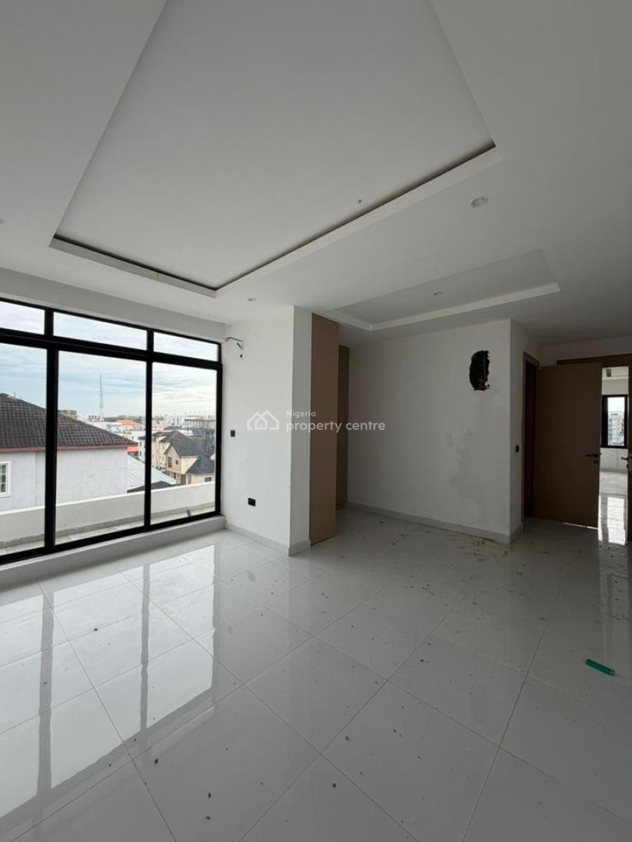 Spacious 3 Bedroom Penthouse with Bq, Off Freedomway, Lekki, Lagos, Flat / Apartment for Sale