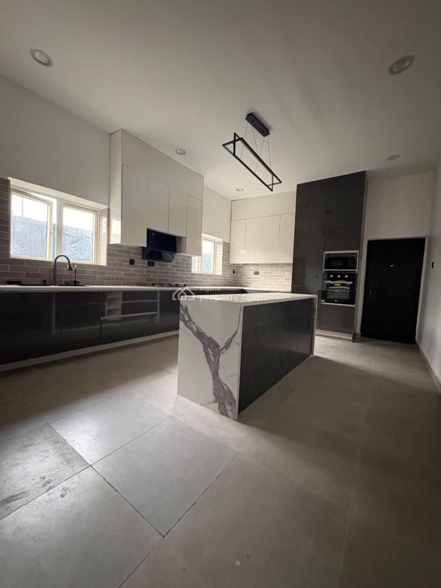 Newly Renovated Massive 5 Bedroom Detached Duplex with 2 Room Bq, Lekki Phase 1, Lekki, Lagos, Detached Duplex for Rent