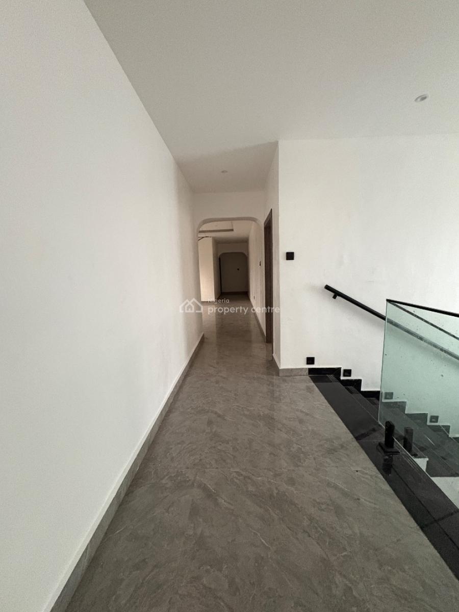 Newly Renovated Massive 5 Bedroom Detached Duplex with 2 Room Bq, Lekki Phase 1, Lekki, Lagos, Detached Duplex for Rent