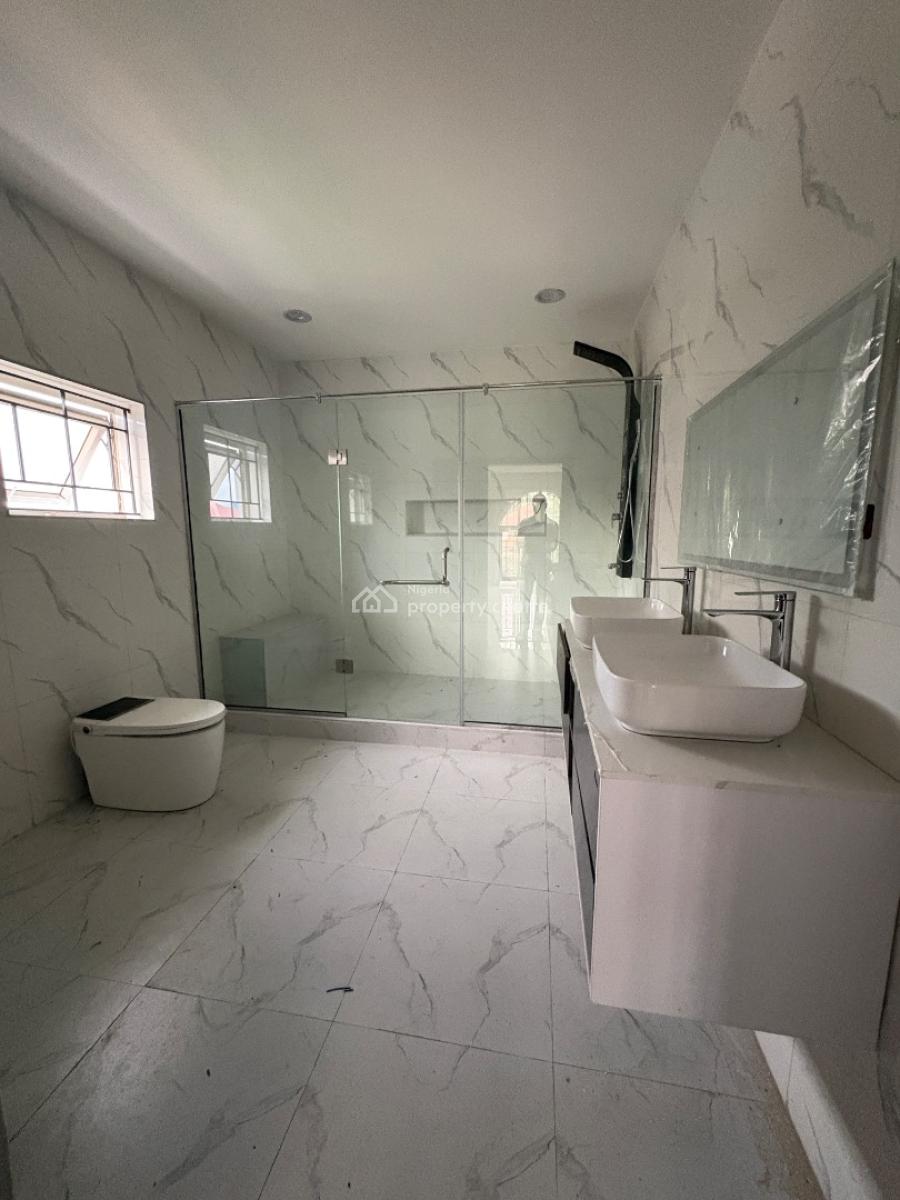 Newly Renovated Massive 5 Bedroom Detached Duplex with 2 Room Bq, Lekki Phase 1, Lekki, Lagos, Detached Duplex for Rent