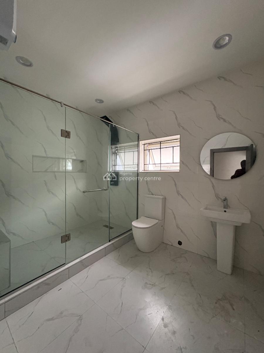 Newly Renovated Massive 5 Bedroom Detached Duplex with 2 Room Bq, Lekki Phase 1, Lekki, Lagos, Detached Duplex for Rent