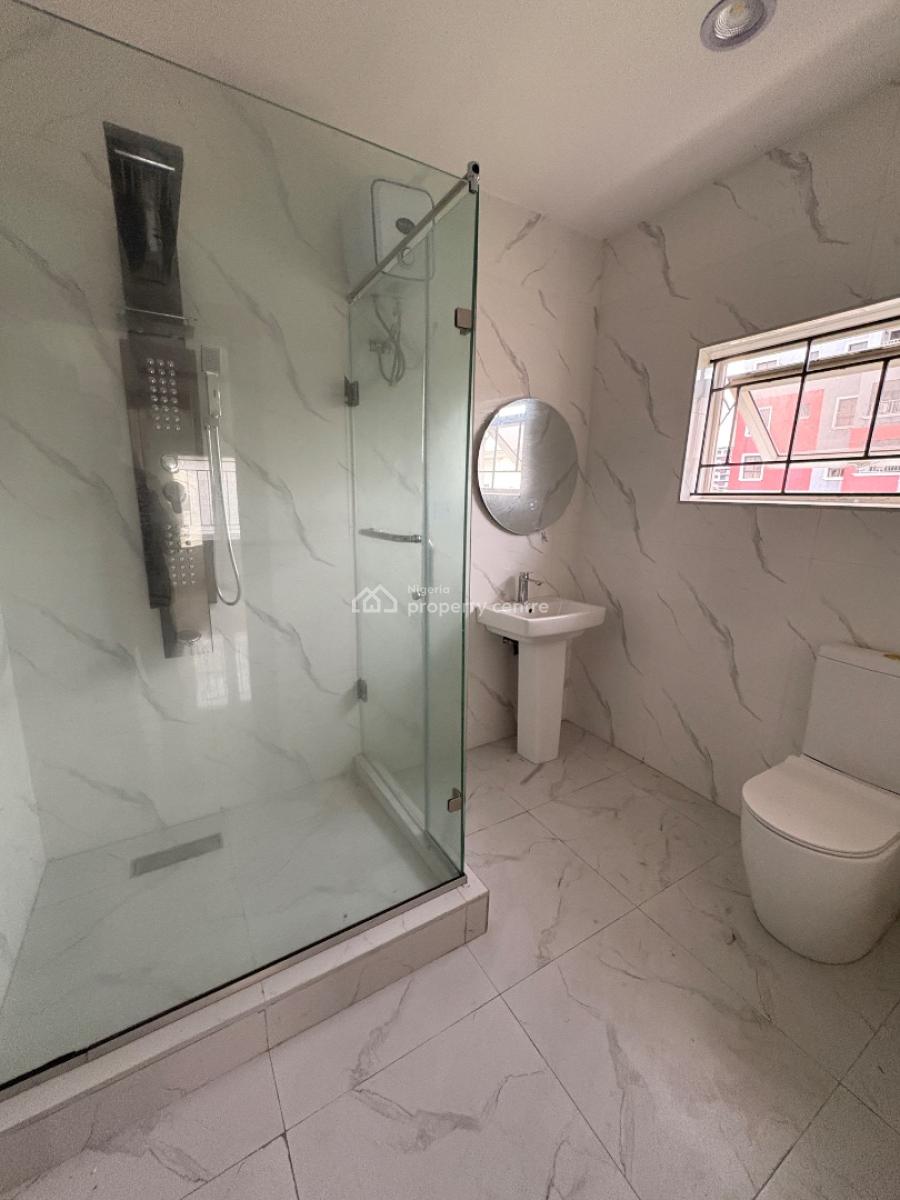 Newly Renovated Massive 5 Bedroom Detached Duplex with 2 Room Bq, Lekki Phase 1, Lekki, Lagos, Detached Duplex for Rent