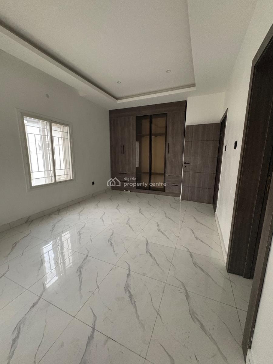 Newly Renovated Massive 5 Bedroom Detached Duplex with 2 Room Bq, Lekki Phase 1, Lekki, Lagos, Detached Duplex for Rent