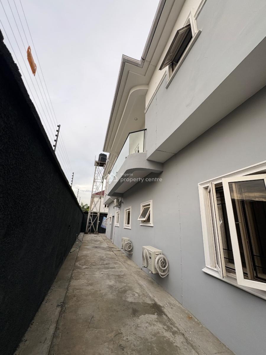 Newly Renovated Massive 5 Bedroom Detached Duplex with 2 Room Bq, Lekki Phase 1, Lekki, Lagos, Detached Duplex for Rent