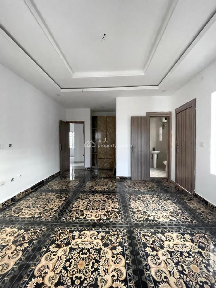 Now Available, Mobil Road Ilaje Ajah, Ilaje, Ajah, Lagos, Flat / Apartment for Rent