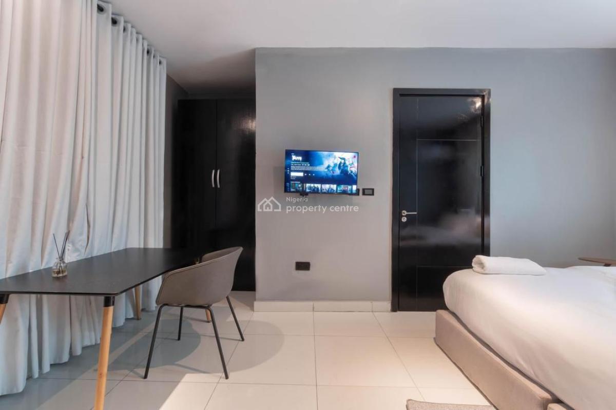 2 Bedroom Fully Furnished Masionette with a Swimming Pool, Lekki Phase 1, Lekki, Lagos, Flat / Apartment for Sale