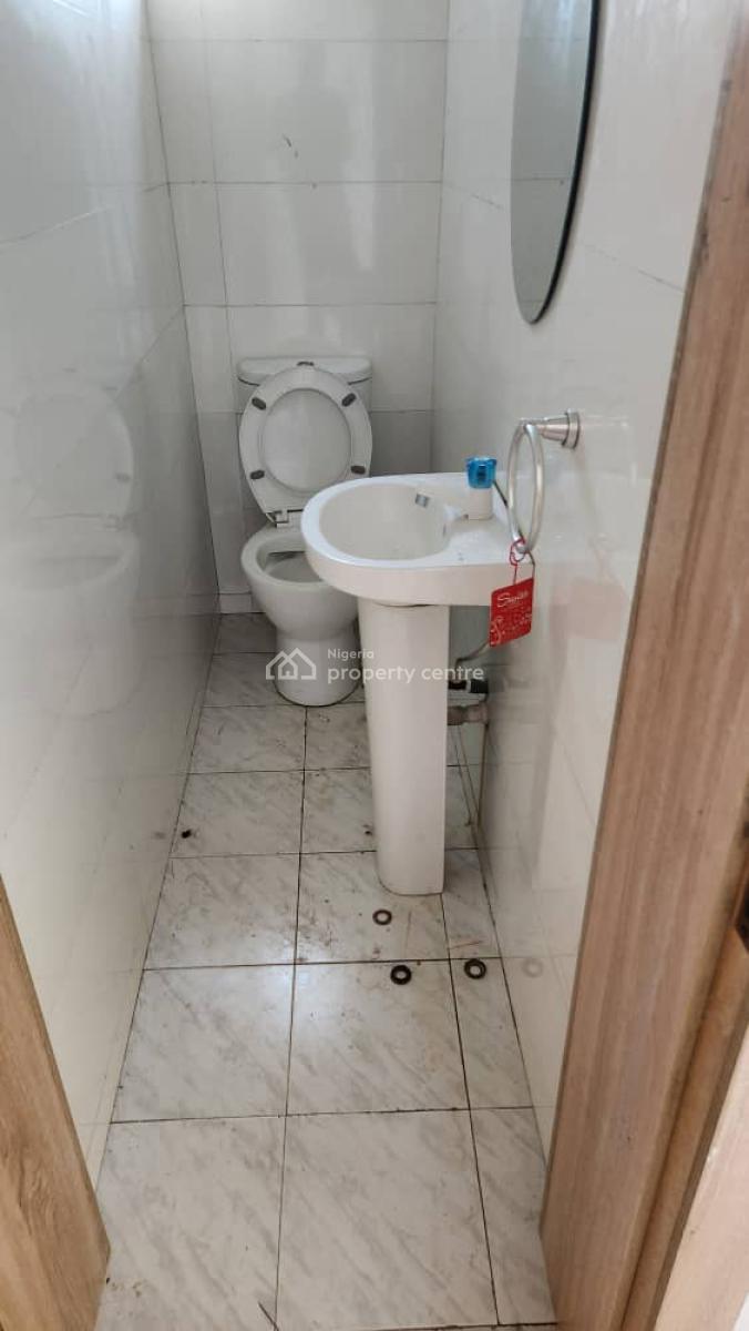 Clean 2 Bedroom Flat, Royal Palmwell Estate, Badore, Ajah, Lagos, Flat / Apartment for Rent