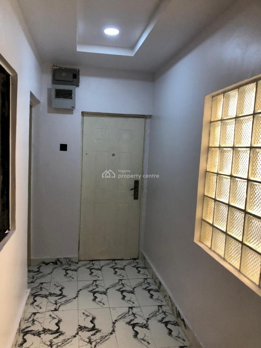 2 Bedroom Apartment, Lekki Phase 1, Lekki, Lagos, Flat / Apartment for Rent