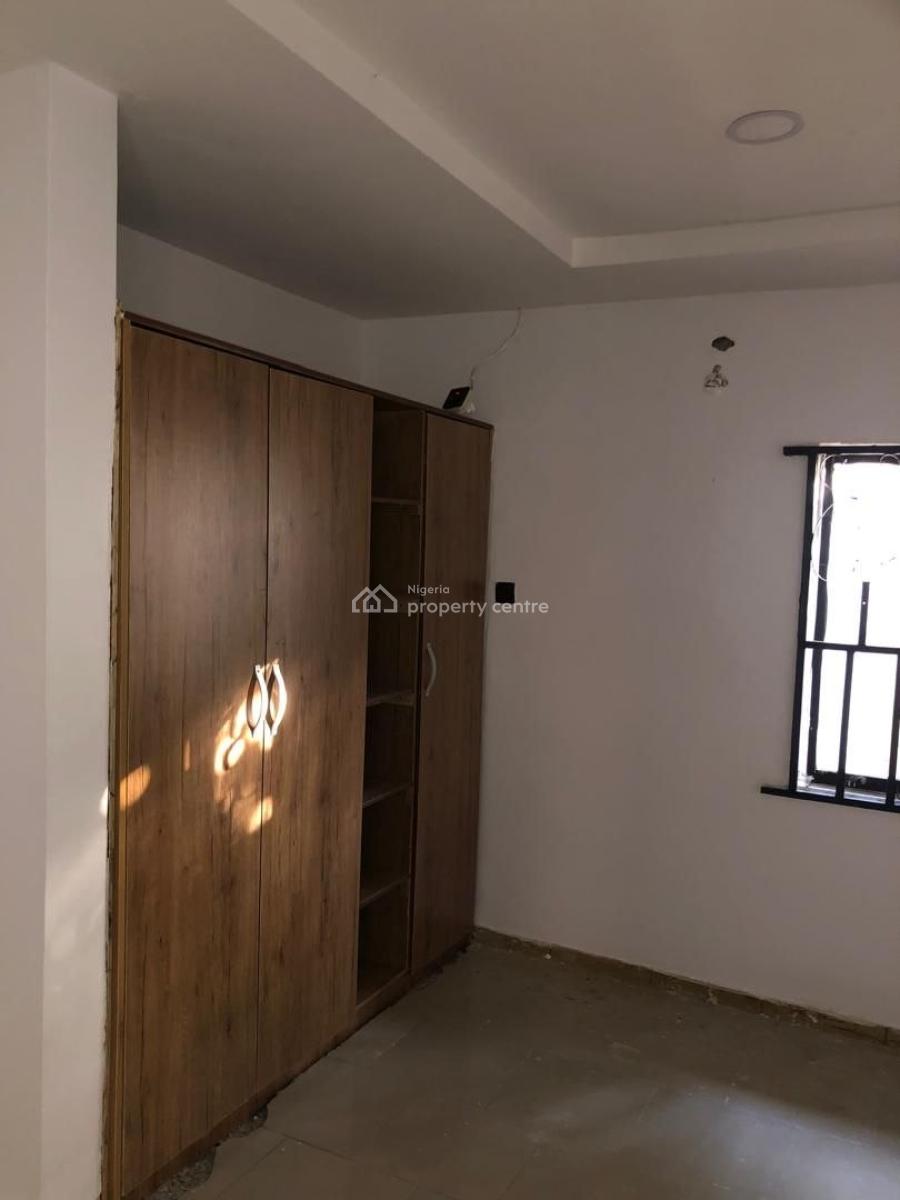 2 Bedroom Apartment, Lekki Phase 1, Lekki, Lagos, Flat / Apartment for Rent