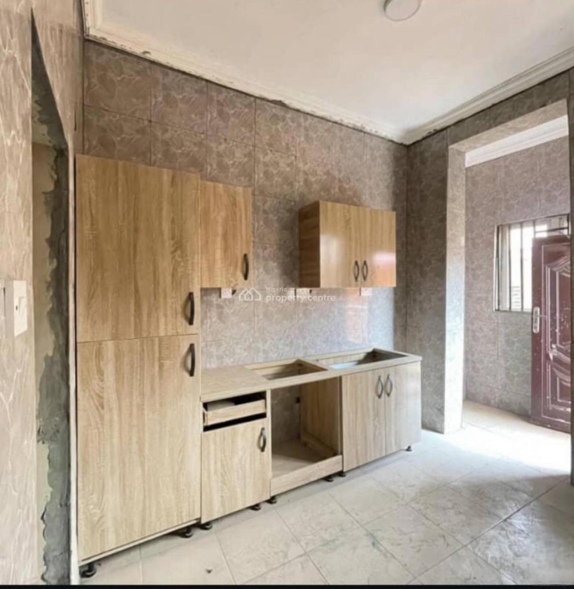 4 Bedroom Terrace Duplex with Bq, Yaba, Lagos, Terraced Duplex for Sale