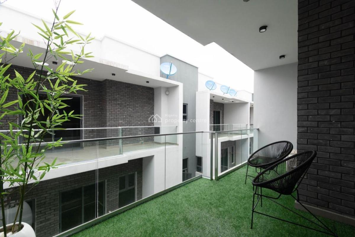 2 Bedroom Pent House Massionette, Lekki Phase 1, Lekki, Lagos, Terraced Duplex for Sale