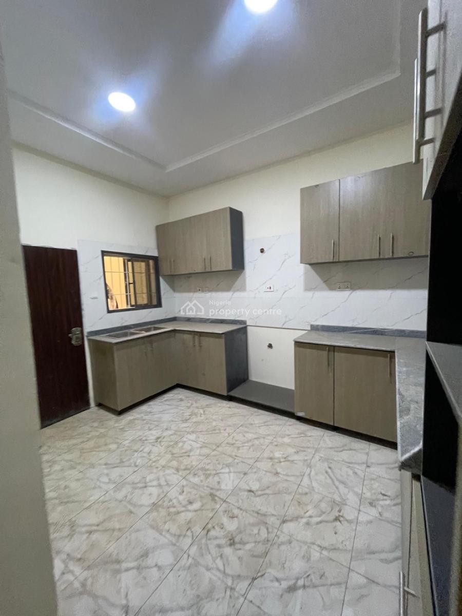 Well Finished 3 Bedrooms Spacious Apartment,bq, Tarred Road, Secured Neighborhood, Katampe, Abuja, Flat / Apartment for Rent