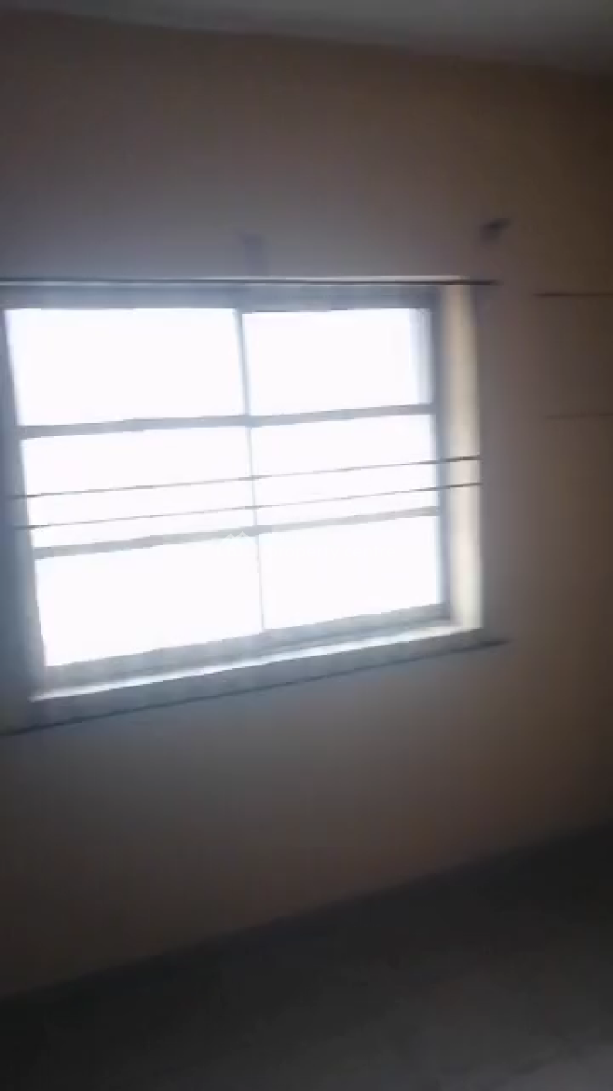 Spacious 4 Bedroom Flat Upstairs, Musibau Ago Lagos, Ago Palace, Isolo, Lagos, Flat / Apartment for Rent