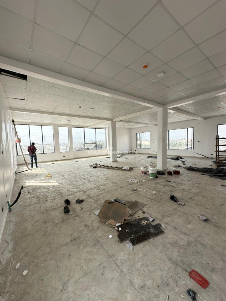 a Whole Commercial Building, Facing Lekki Epe Xpres & a Direct Link Coastal Road, Ikate, Lekki, Lagos, Commercial Property for Sale