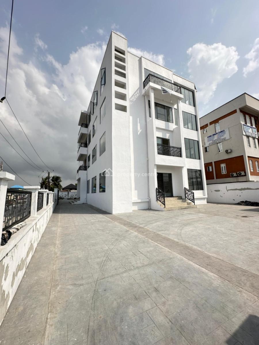 a Whole Commercial Building, Facing Lekki Epe Xpres & a Direct Link Coastal Road, Ikate, Lekki, Lagos, Commercial Property for Sale