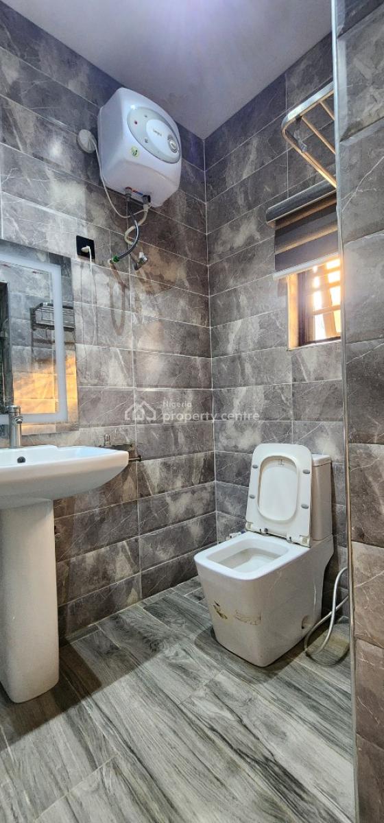 2 Bedroom Apartment, Elepe Royal Estate Aga Ikorodu Lagos, Ikorodu, Lagos, Flat / Apartment Short Let