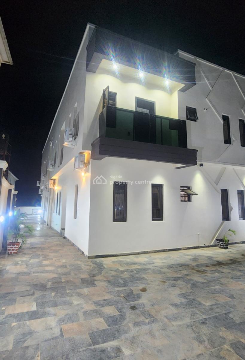 2 Bedroom Apartment, Elepe Royal Estate Aga Ikorodu Lagos, Ikorodu, Lagos, Flat / Apartment Short Let