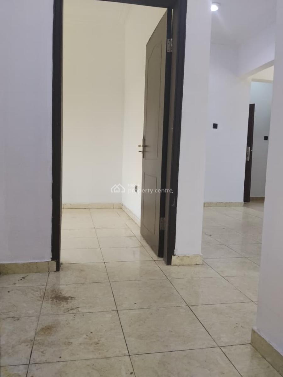 Well Maintained 2 Bedroom Apartment, Badore, Ajah, Lagos, Flat / Apartment for Rent
