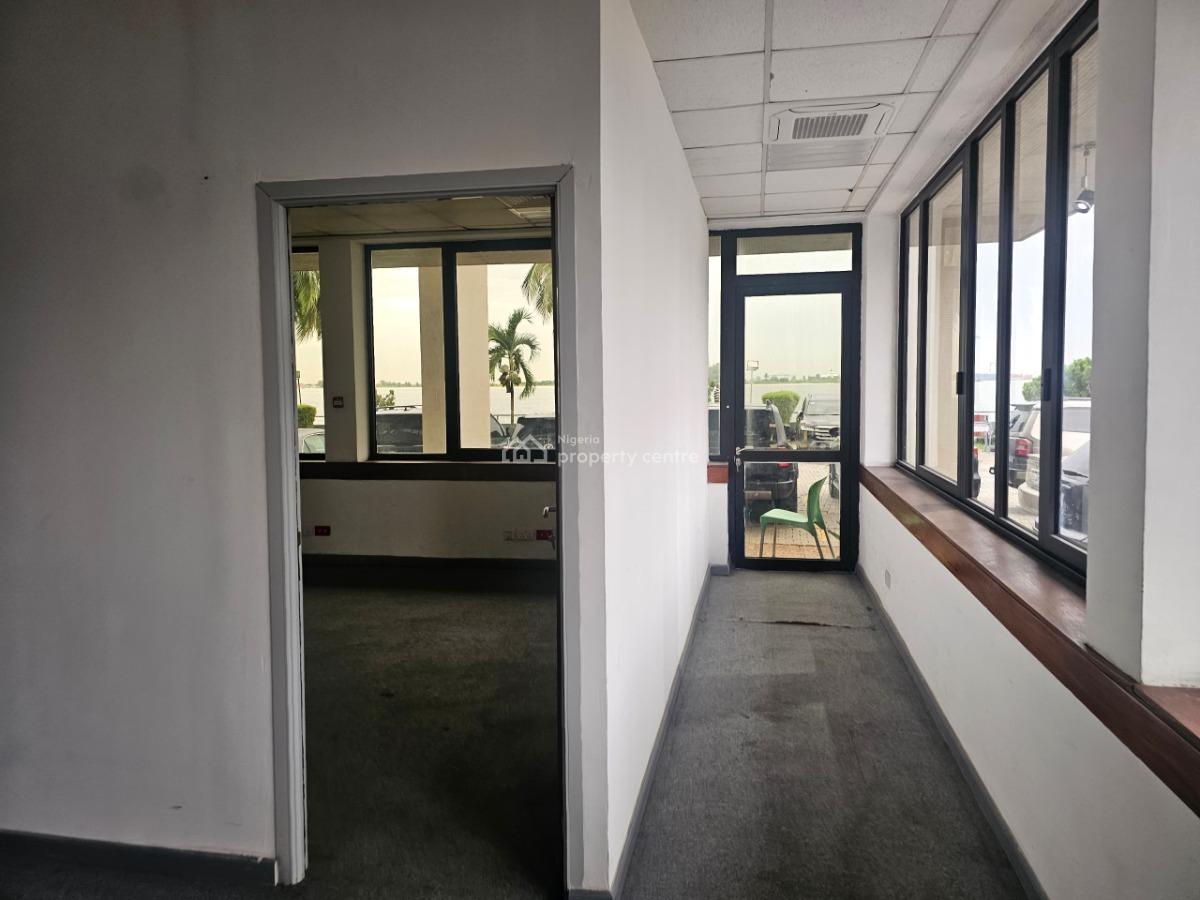 Well-positioned 400 Sqm Office Space Available, Victoria Island (vi), Lagos, Office Space for Rent