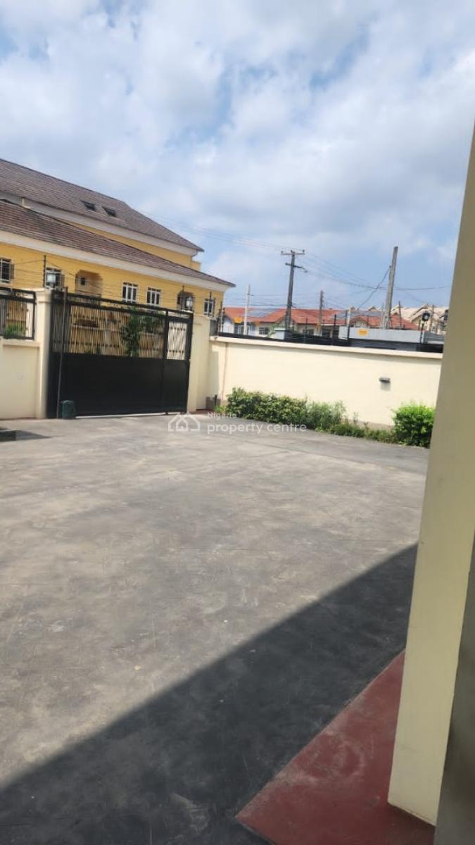 5bed Fully Detached House with Bq and Parking for More Than 10 Cars, Ikeja Gra, Ikeja, Lagos, Detached Duplex for Rent
