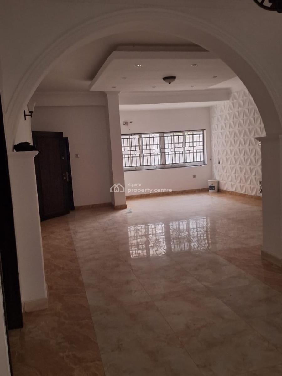 3 Bedrooms Flats with Swimming Pool and Bq, Lekki Phase 1, Lekki, Lagos, Flat / Apartment for Rent