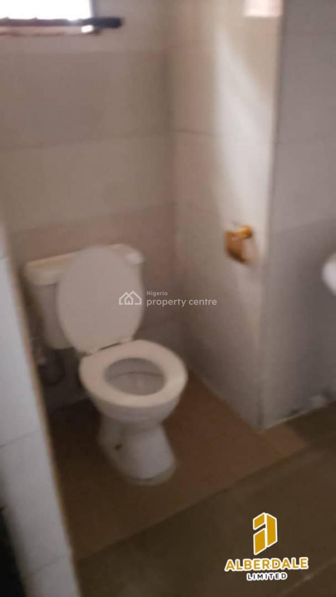 Luxury 3-bedroom Apartment with 1-room Bq, Ketu, Lagos, Flat / Apartment for Sale