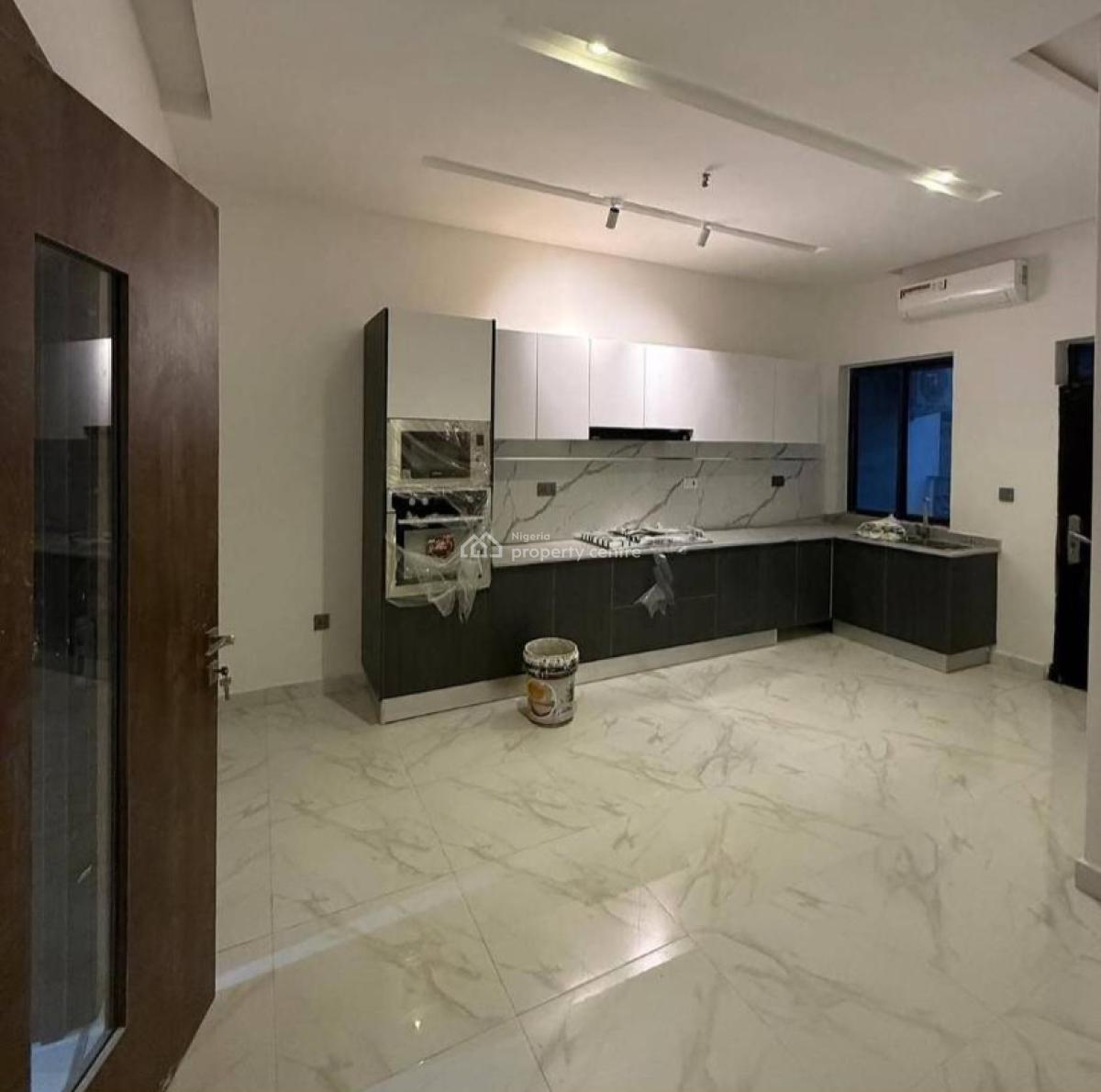 Newly Built 3-bedroom Apartments, Guzape District, Abuja, Flat / Apartment for Sale