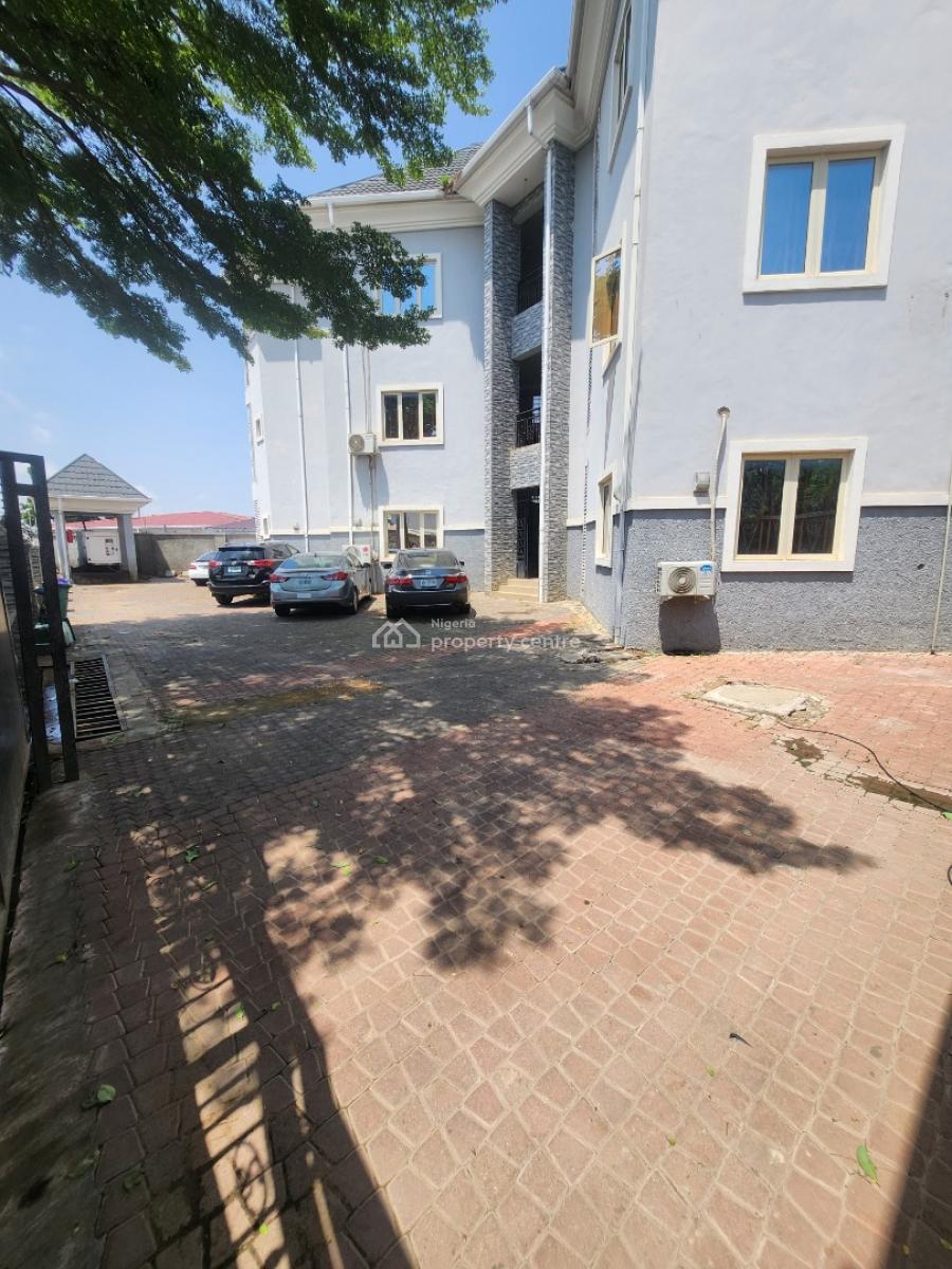 4unit of 2bedroom & 4unit of 1bedroom,1000sqm,cofo,, Garki Area3, Garki, Abuja, Block of Flats for Sale