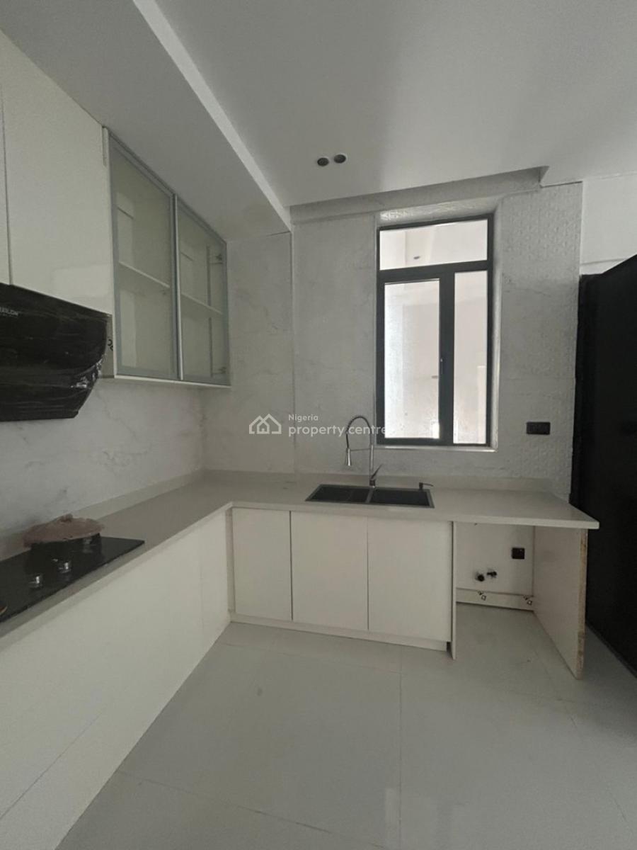 2 Bedroom Apartment, Lekki Phase 1, Lekki, Lagos, Flat / Apartment for Sale