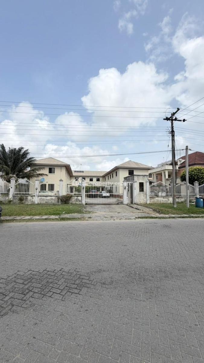 Luxury 4 Units of 4 Bedrooms Terraced Duplex Sitting on 1,250sqm, Lekki Phase 1, Lekki, Lagos, Terraced Duplex for Sale