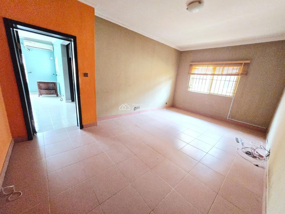 Neat 4 Bedroom Semi Detached Duplex with 2 Bq, Lekki Phase 1, Lekki, Lagos, Semi-detached Duplex for Rent
