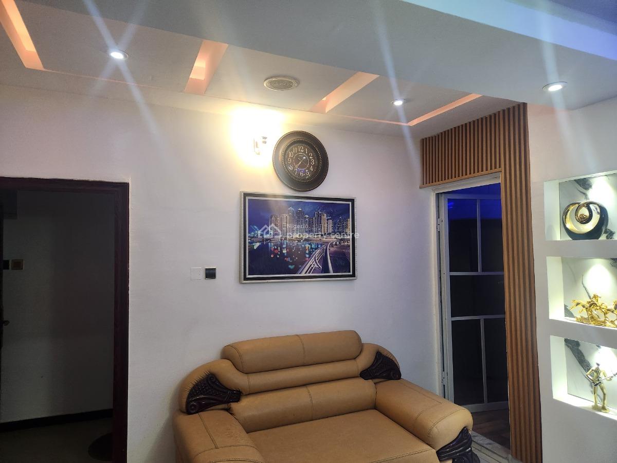 Strategic 3 Bedroom Duplex with 3 Flats, Behind Sunshine School Near Akala Express, Ibadan, Oyo, House for Sale