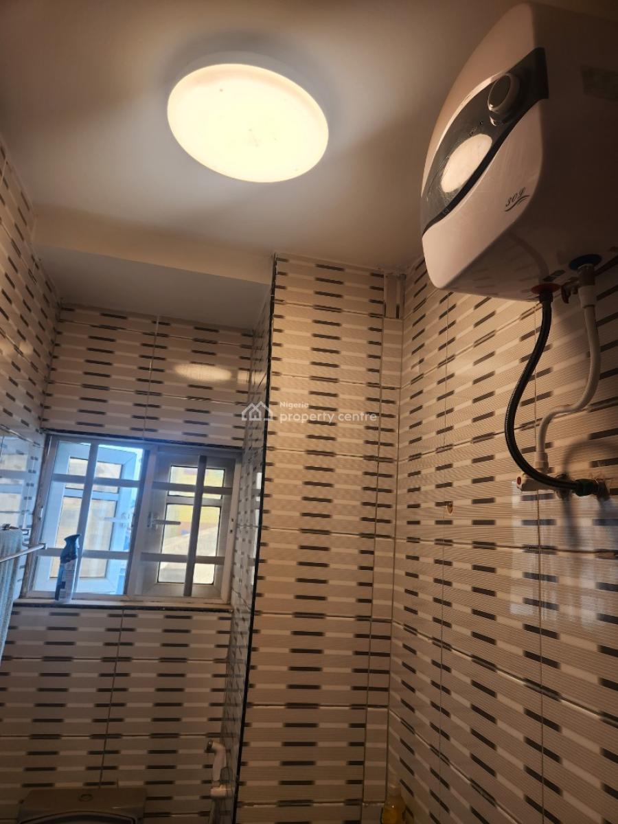 Strategic 3 Bedroom Duplex with 3 Flats, Behind Sunshine School Near Akala Express, Ibadan, Oyo, House for Sale