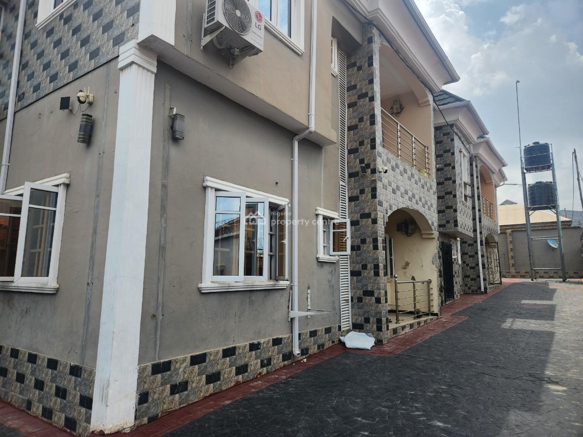 Strategic 3 Bedroom Duplex with 3 Flats, Behind Sunshine School Near Akala Express, Ibadan, Oyo, House for Sale