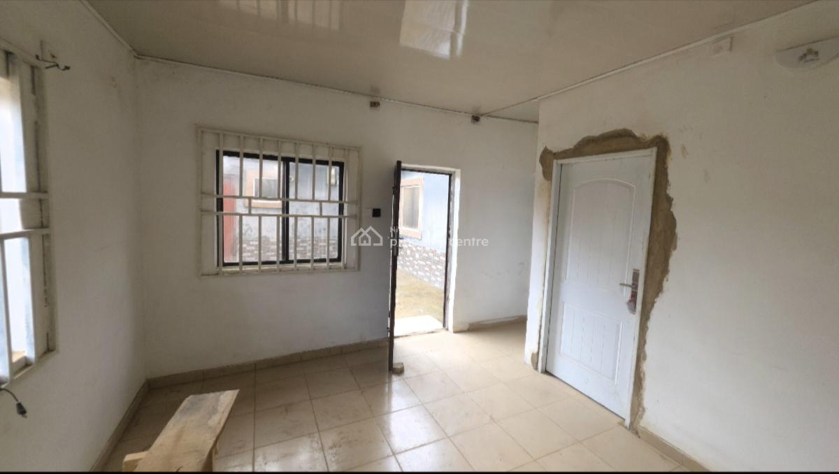 1 Bedroom Flat, Kpeygi Orange Junction Street. Off Karu/kpegyi Axis, Abuja, Karu, Abuja, Mini Flat (room and Parlour) for Rent