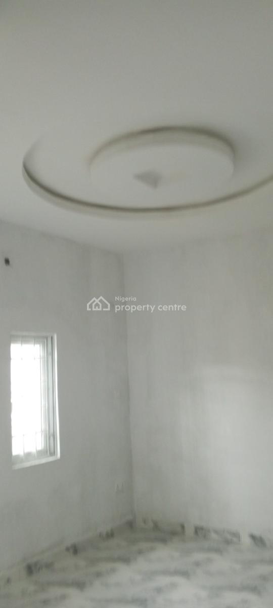 Tastefully Finish 2 Bedroom Flat with Excellent Facilities, Eneka Road, Rumuduru, Port Harcourt, Rivers, Flat / Apartment for Rent