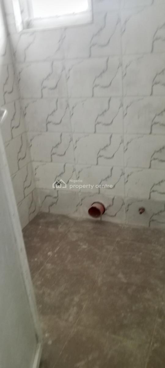 Tastefully Finish 2 Bedroom Flat with Excellent Facilities, Eneka Road, Rumuduru, Port Harcourt, Rivers, Flat / Apartment for Rent