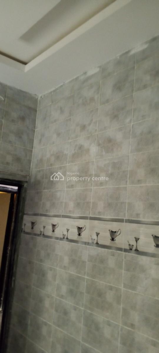 Tastefully Finish 2 Bedroom Flat with Excellent Facilities, Eneka Road, Rumuduru, Port Harcourt, Rivers, Flat / Apartment for Rent