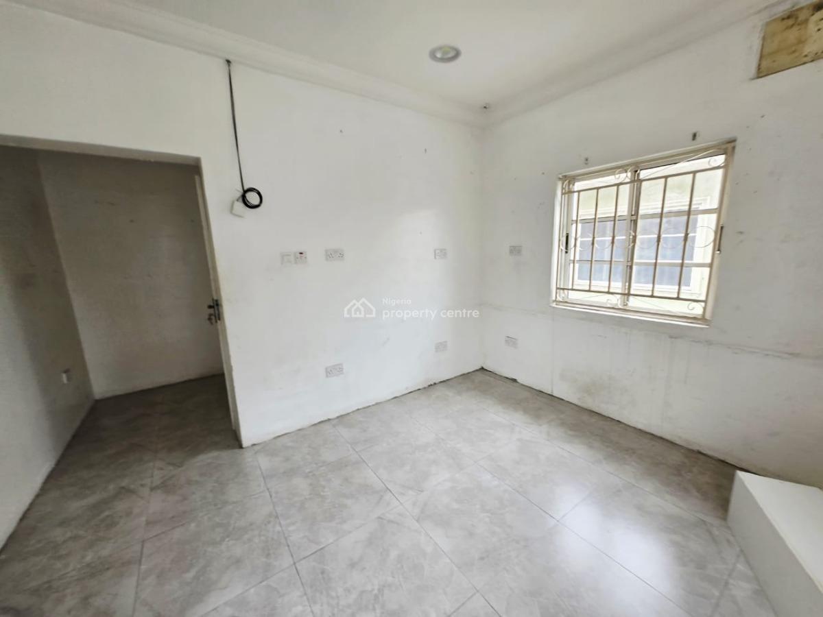 Commercial 4 Bedroom Semi-detached Duplex, Lekki Phase 1, Lekki, Lagos, Office Space for Rent