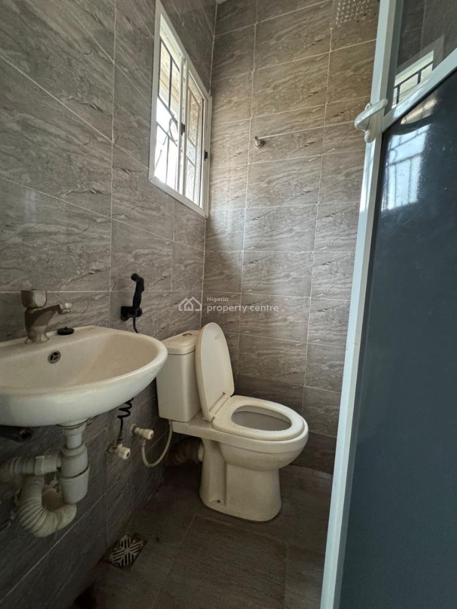 29 Room Hostel, Apete Ibadan Polytechnic Area, Oyo State, Ibadan, Oyo, Hostel for Sale